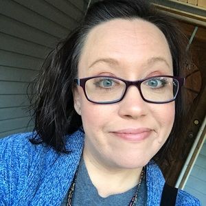 Meet your Posher, Leeann